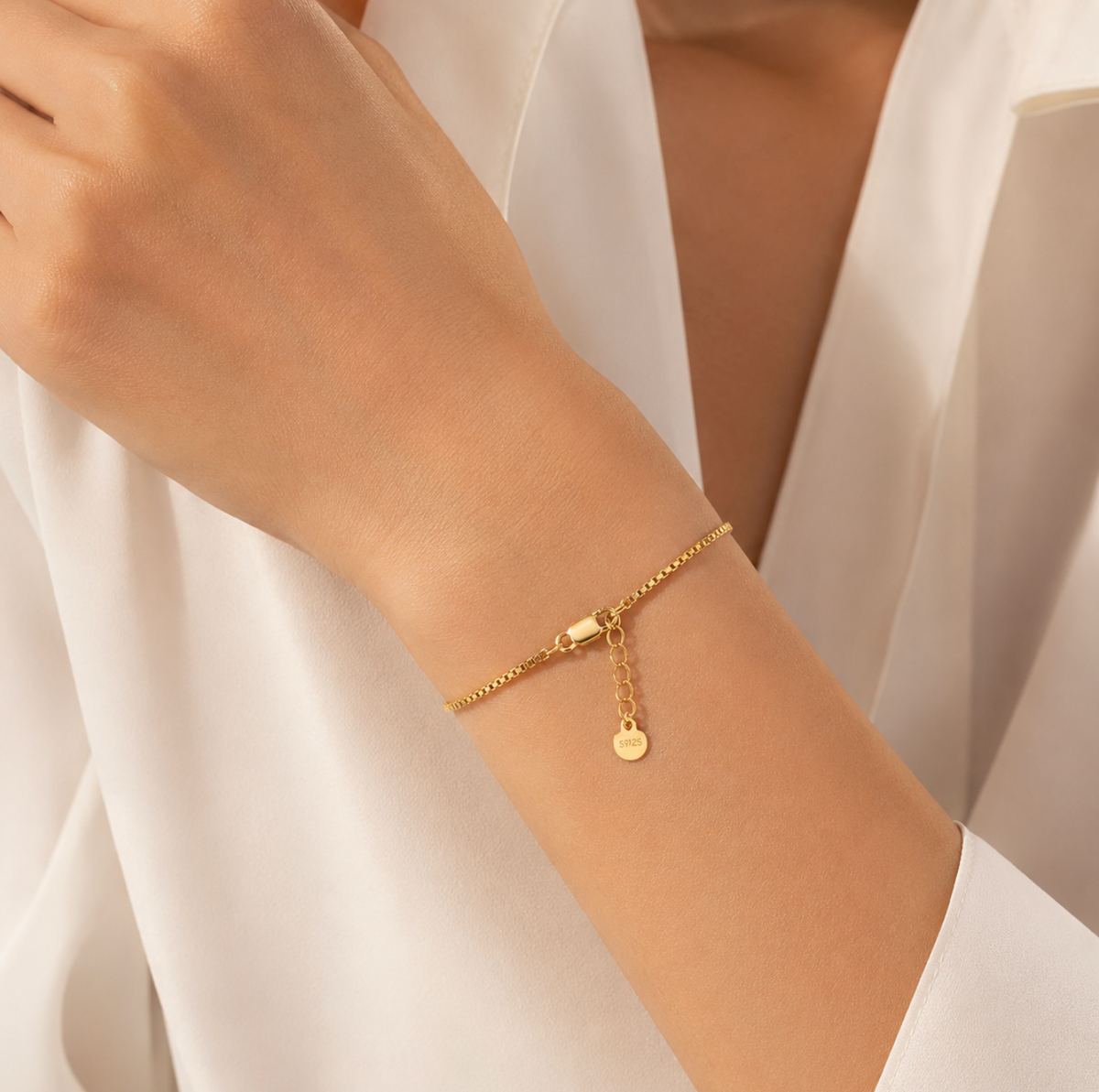 Elegant Minimalist Everyday Jewelry