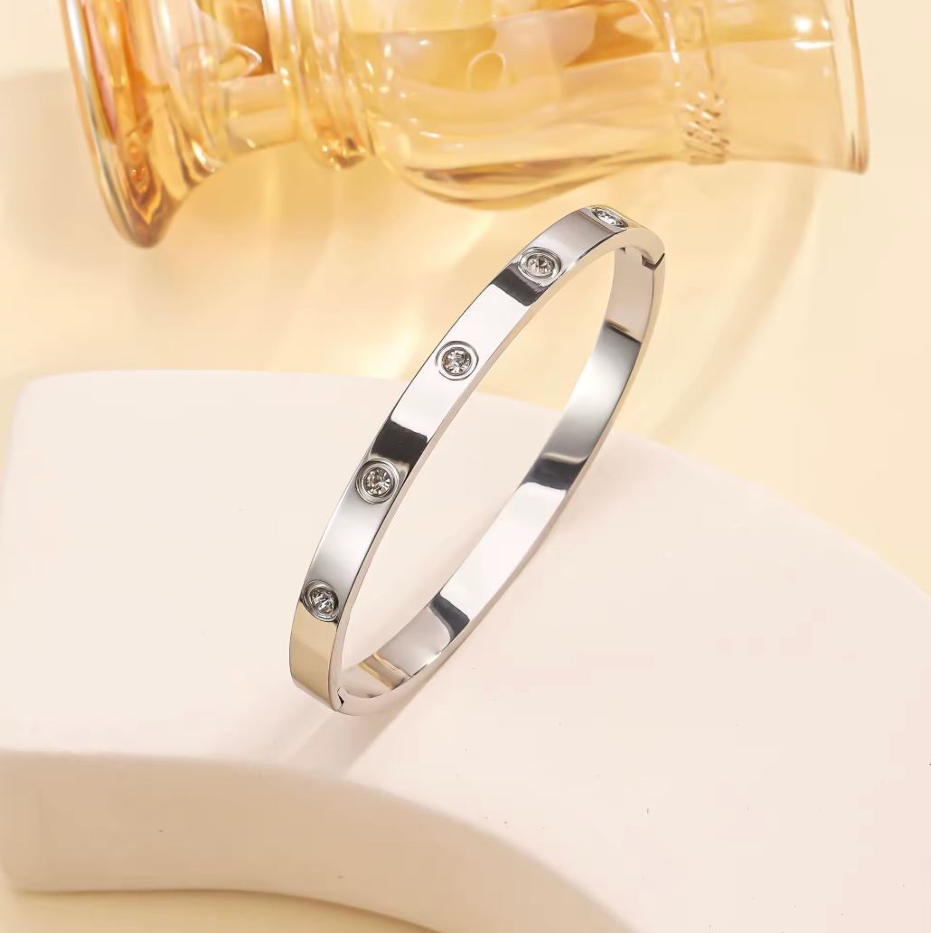 18K Gold-Plated Stainless Steel Bangle – Elegant Minimalist Bangle Jewelry