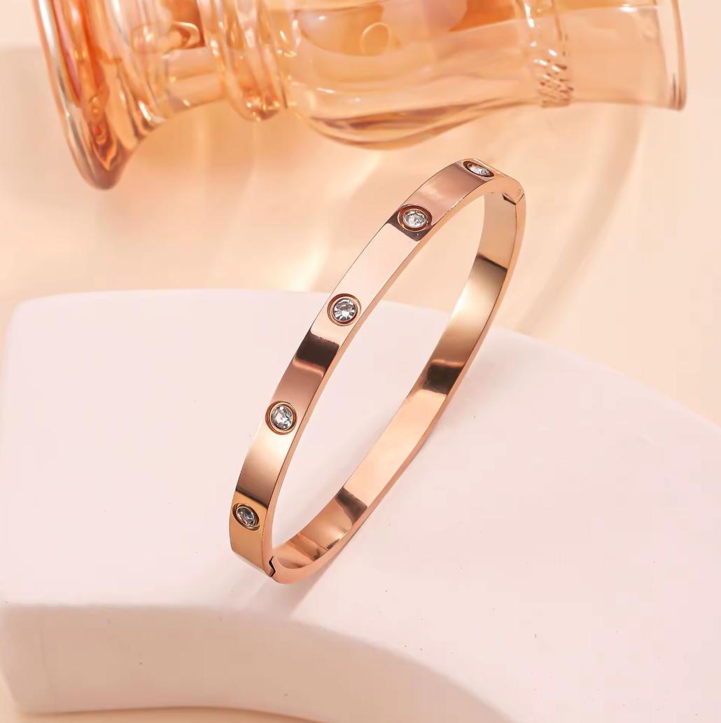 18K Gold-Plated Stainless Steel Bangle – Elegant Minimalist Bangle Jewelry